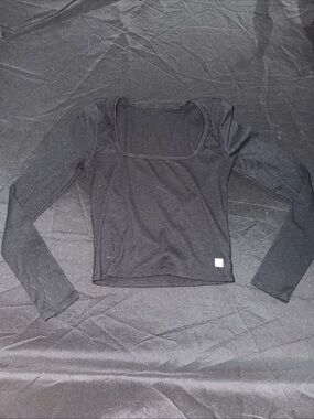 Vuori Black Long Sleeve Square Neck Top